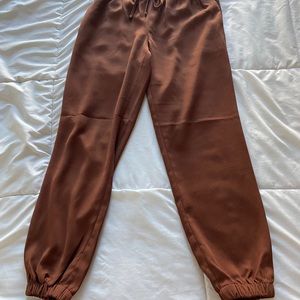 Express chocolate sinched pants